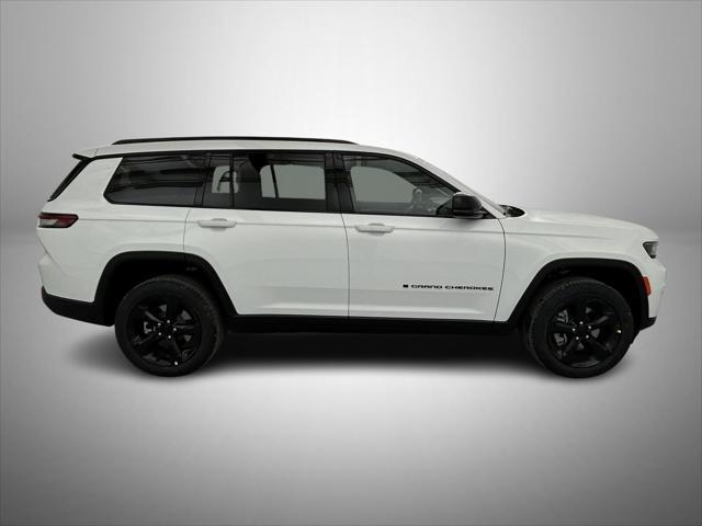 new 2025 Jeep Grand Cherokee L car, priced at $46,724