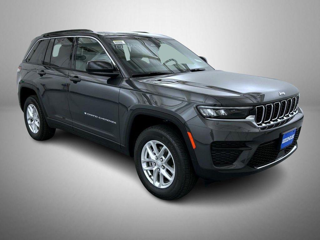 new 2025 Jeep Grand Cherokee car, priced at $36,500