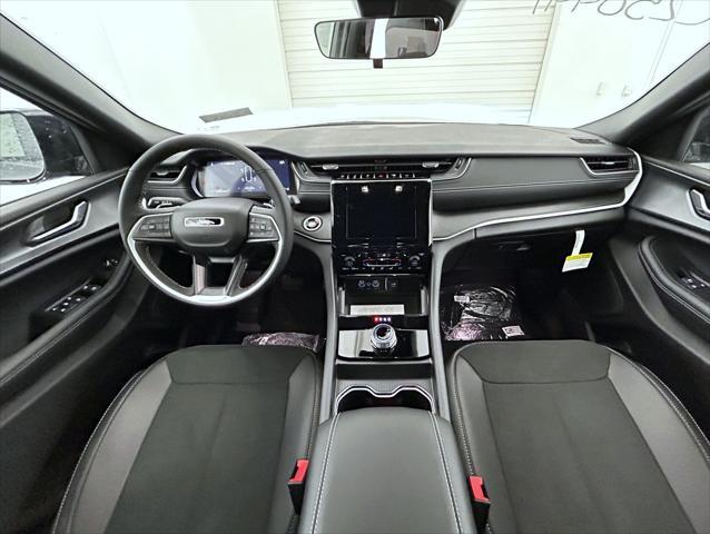 new 2025 Jeep Grand Cherokee L car, priced at $43,003