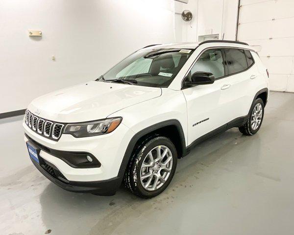 new 2024 Jeep Compass car, priced at $31,825