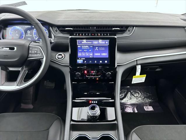 new 2025 Jeep Grand Cherokee car, priced at $40,585