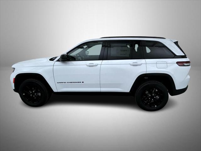 new 2025 Jeep Grand Cherokee car, priced at $40,585