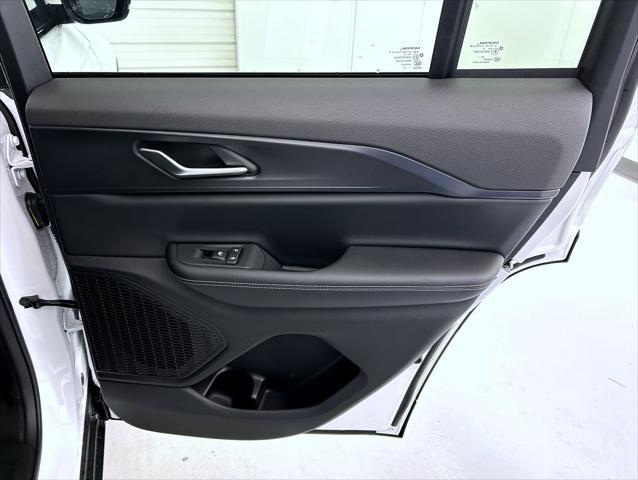 new 2025 Jeep Grand Cherokee car, priced at $40,585