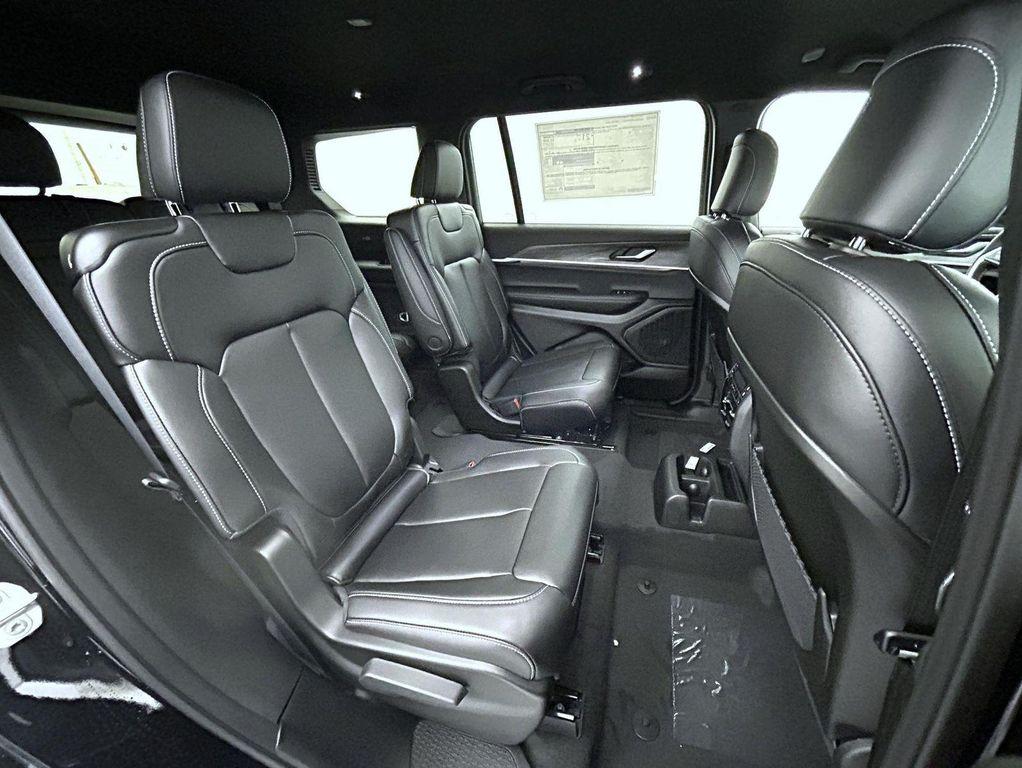 new 2025 Jeep Grand Cherokee L car, priced at $43,574