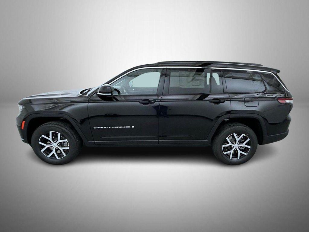new 2025 Jeep Grand Cherokee L car, priced at $43,574