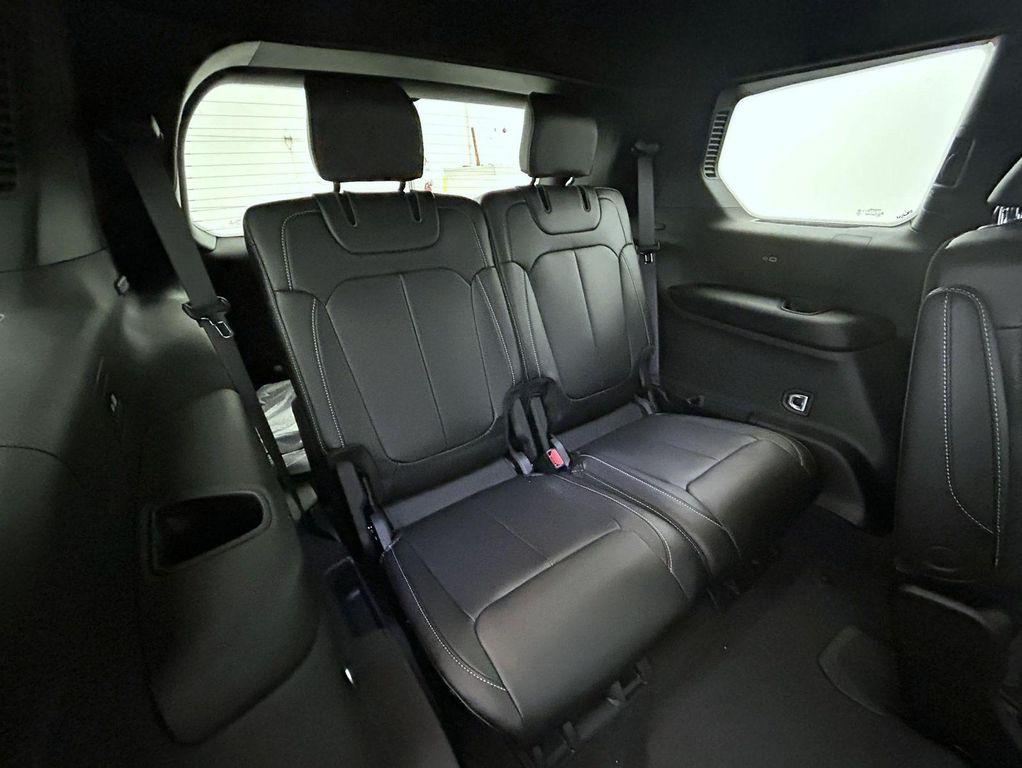new 2025 Jeep Grand Cherokee L car, priced at $43,574