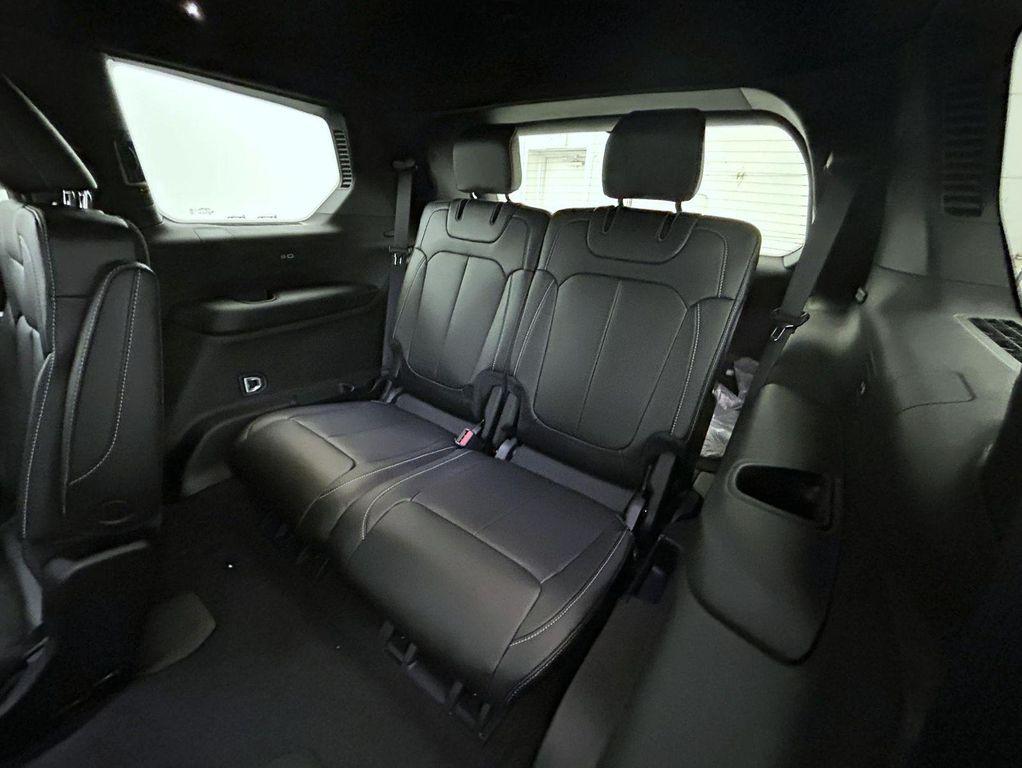 new 2025 Jeep Grand Cherokee L car, priced at $43,574