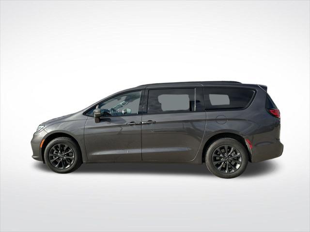 used 2021 Chrysler Pacifica car, priced at $28,695