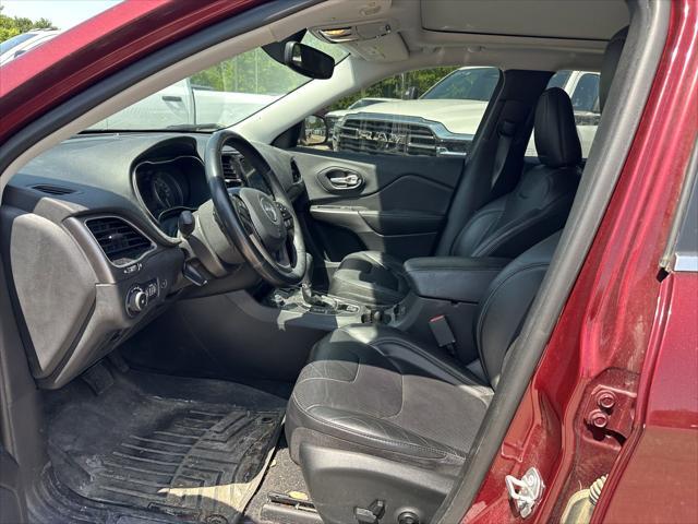 used 2019 Jeep Cherokee car