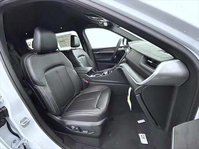new 2025 Jeep Grand Cherokee L car, priced at $49,101