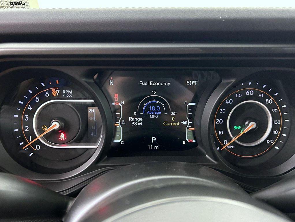 new 2025 Jeep Gladiator car, priced at $40,646