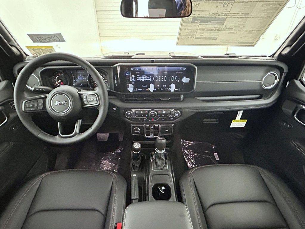 new 2025 Jeep Gladiator car, priced at $40,646