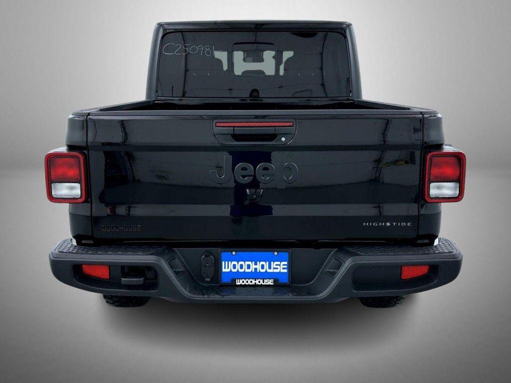 new 2025 Jeep Gladiator car, priced at $40,646