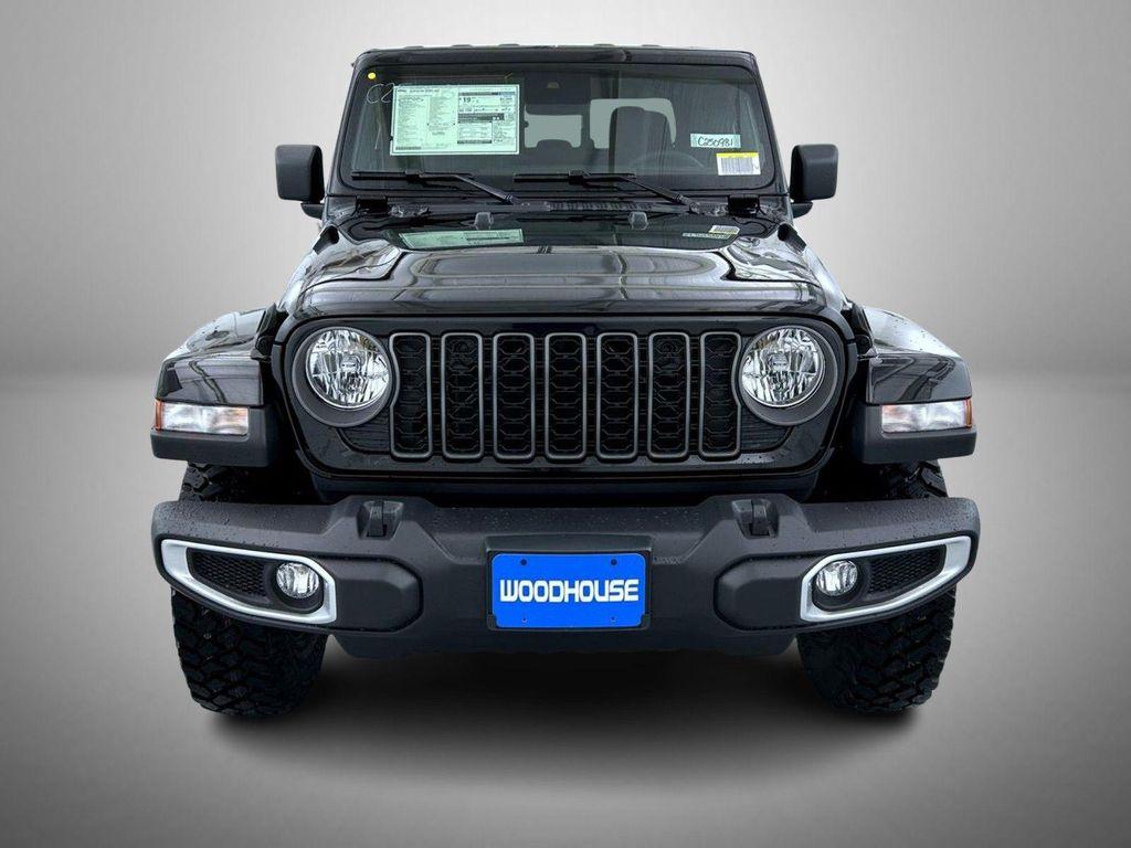new 2025 Jeep Gladiator car, priced at $40,646