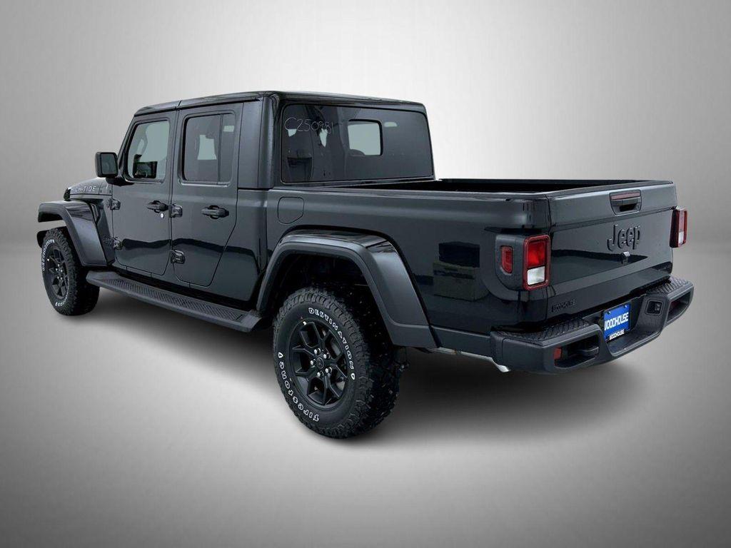 new 2025 Jeep Gladiator car, priced at $40,646