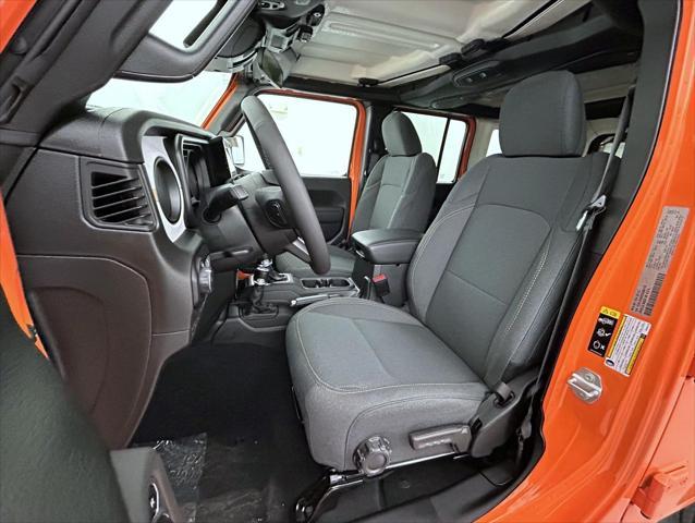 new 2025 Jeep Wrangler car, priced at $45,903