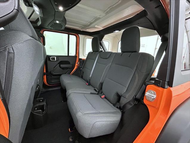 new 2025 Jeep Wrangler car, priced at $45,903