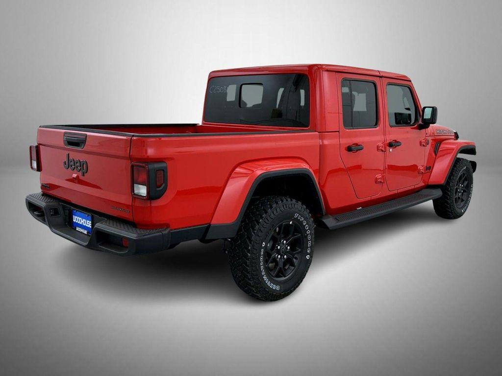 new 2025 Jeep Gladiator car, priced at $40,521