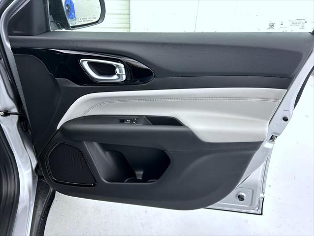 new 2025 Jeep Compass car, priced at $31,423