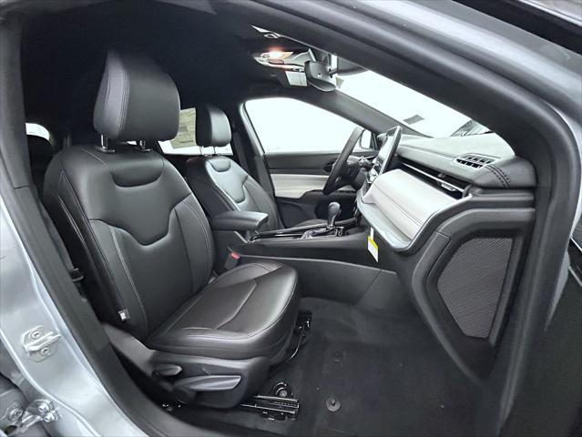new 2025 Jeep Compass car, priced at $31,423