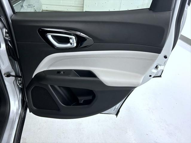 new 2025 Jeep Compass car, priced at $31,423