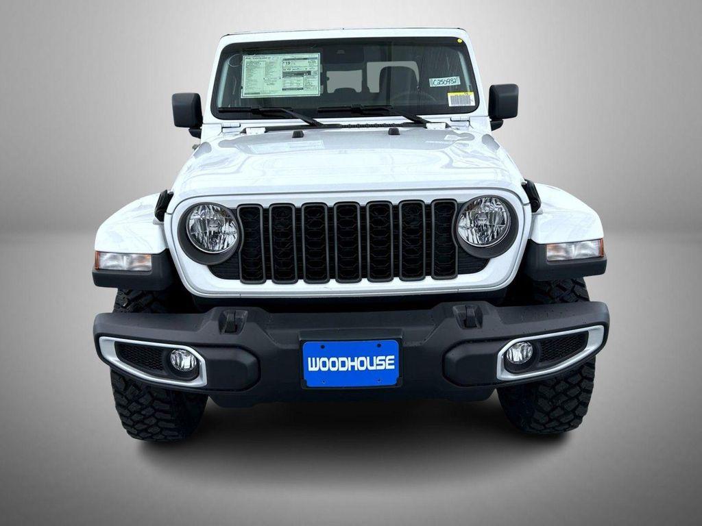 new 2025 Jeep Gladiator car, priced at $40,128