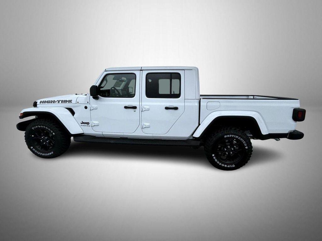 new 2025 Jeep Gladiator car, priced at $40,128