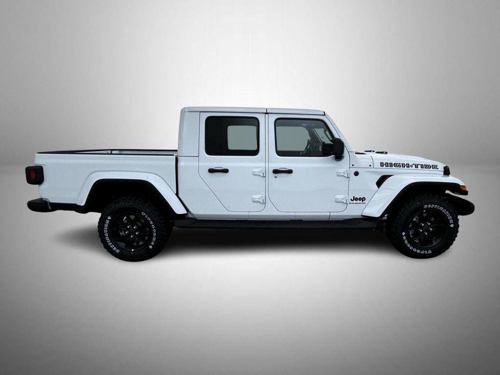 new 2025 Jeep Gladiator car, priced at $40,128