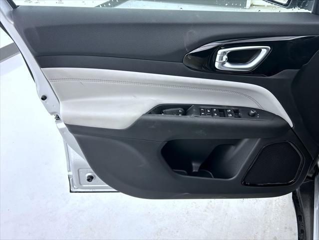 new 2025 Jeep Compass car, priced at $31,423