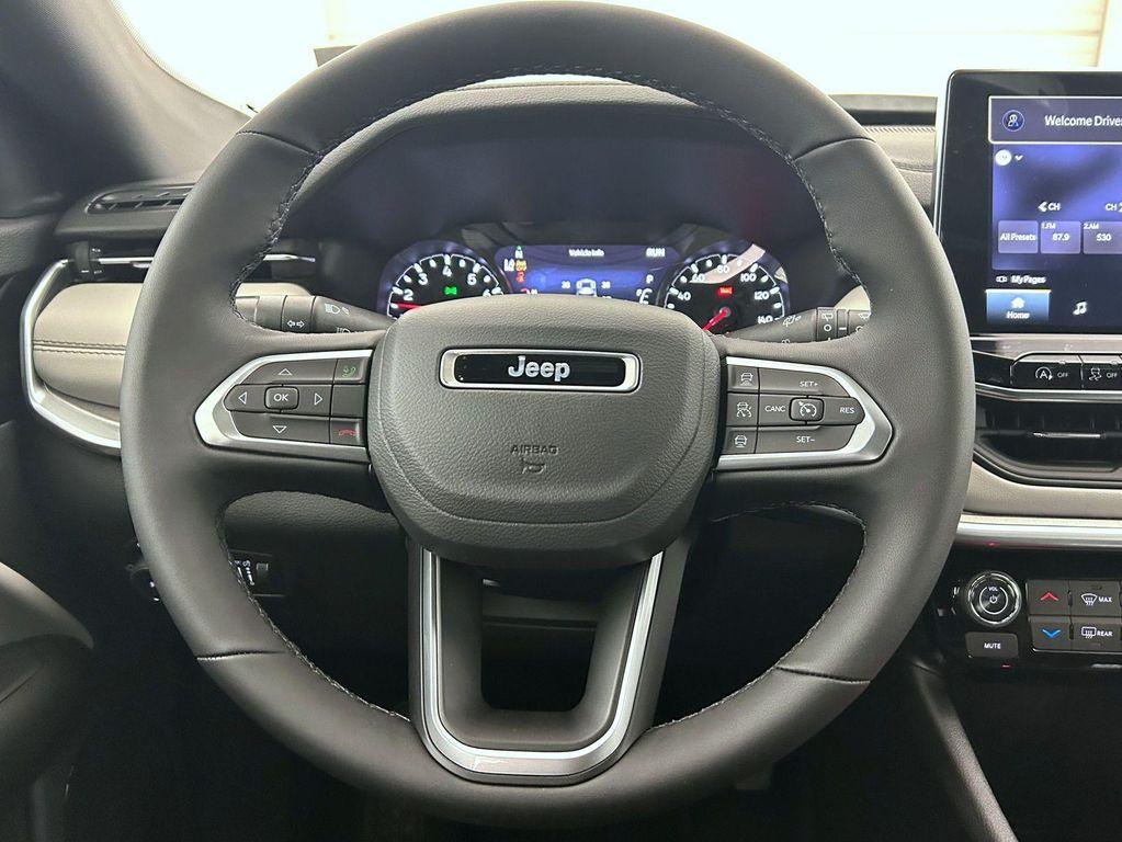 new 2025 Jeep Compass car, priced at $28,423