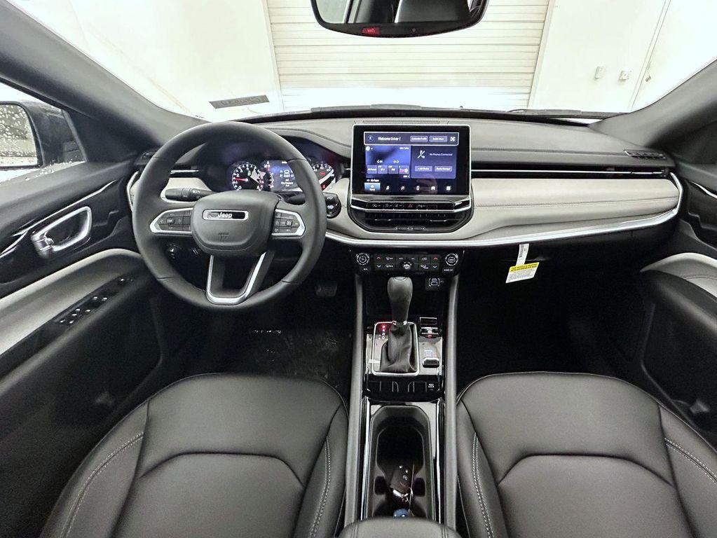 new 2025 Jeep Compass car, priced at $28,423