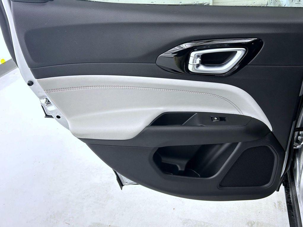 new 2025 Jeep Compass car, priced at $28,423