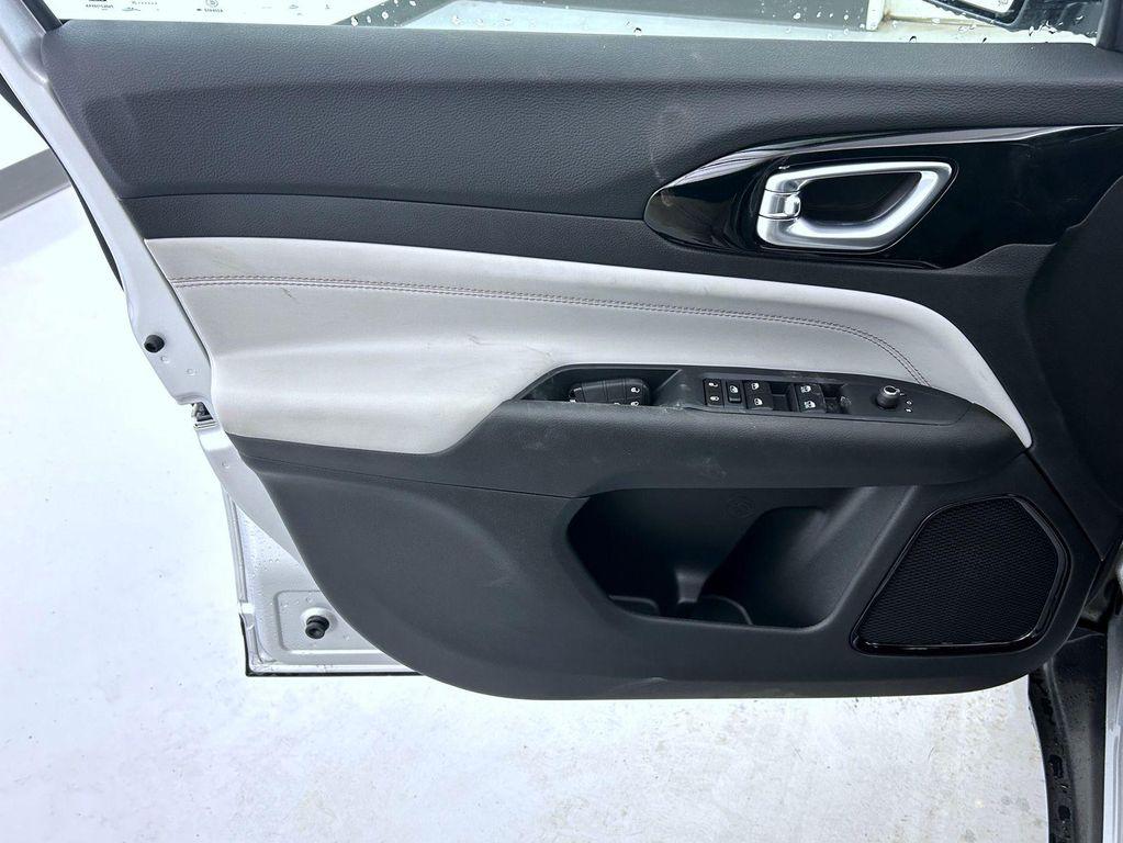 new 2025 Jeep Compass car, priced at $28,423
