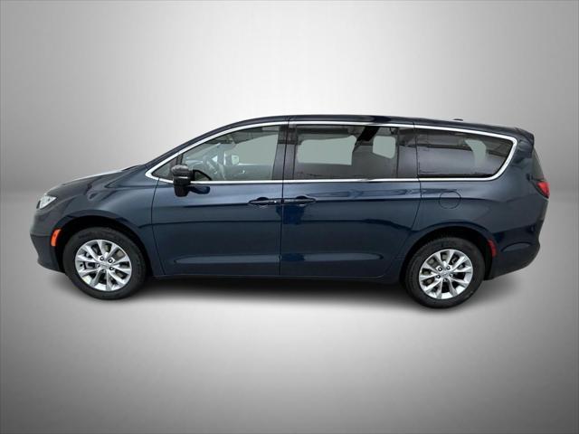 new 2025 Chrysler Pacifica car, priced at $44,588