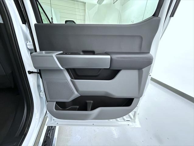 new 2025 Ford F-250 car