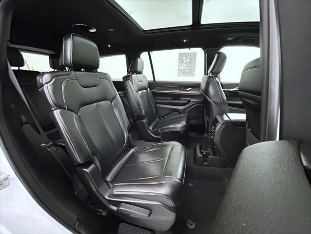 used 2025 Jeep Grand Cherokee L car, priced at $49,164