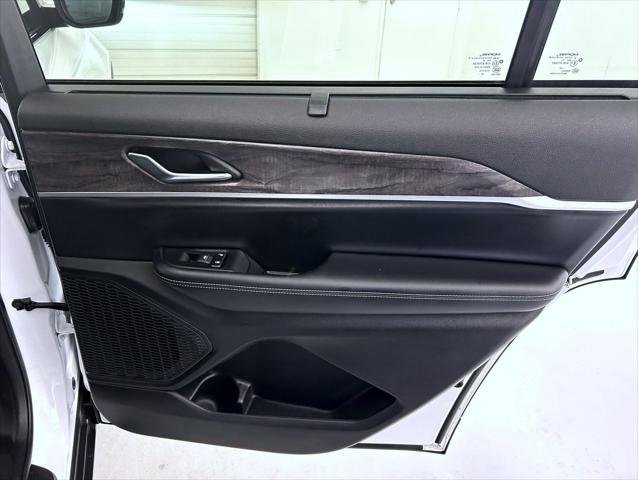 used 2025 Jeep Grand Cherokee L car, priced at $49,164