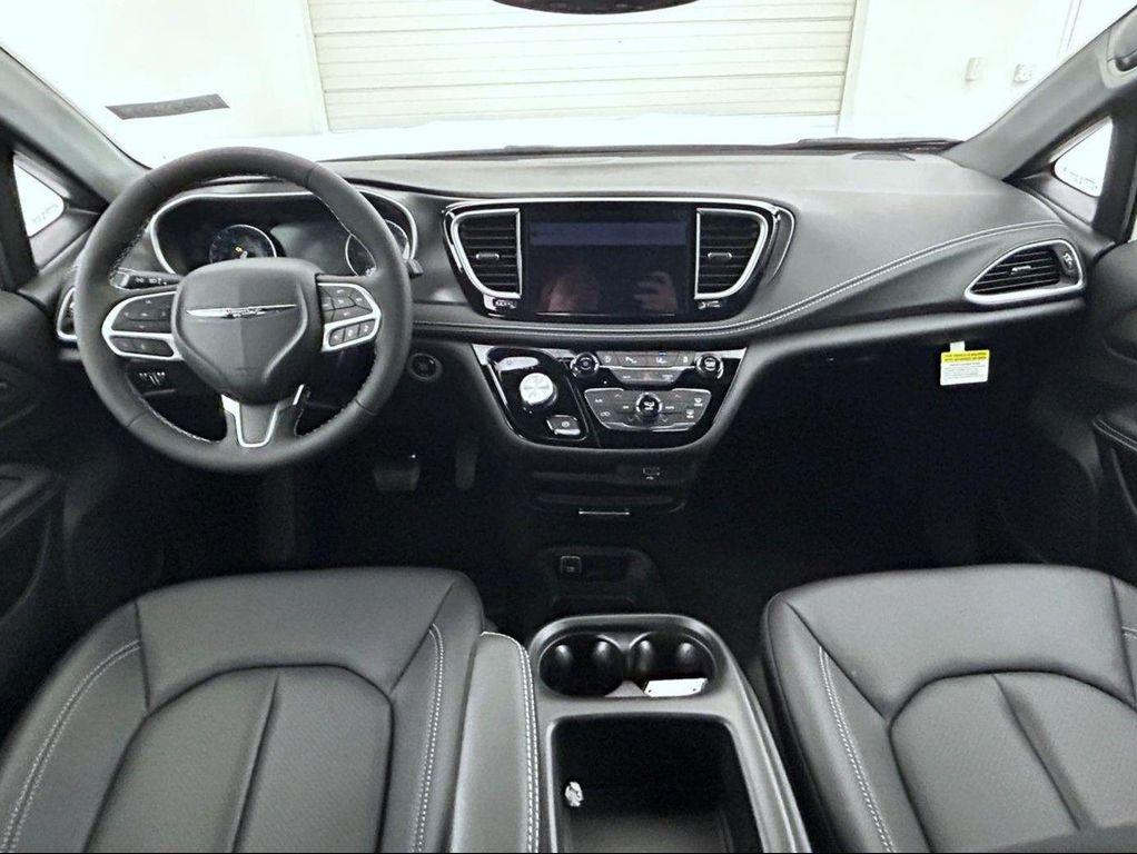 new 2026 Chrysler Pacifica car, priced at $40,048