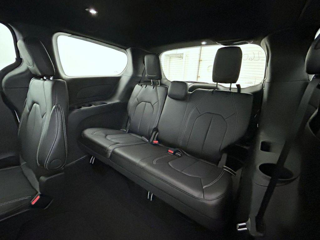 new 2026 Chrysler Pacifica car, priced at $40,048