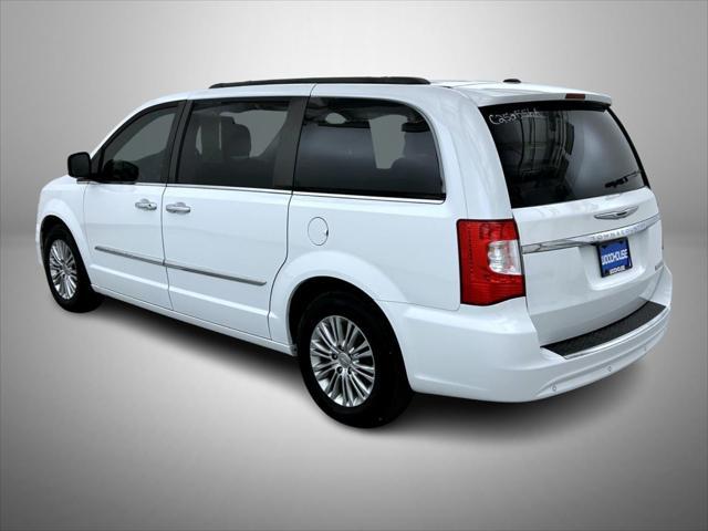 used 2015 Chrysler Town & Country car, priced at $15,084
