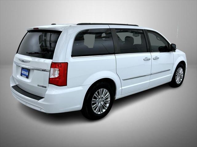 used 2015 Chrysler Town & Country car, priced at $15,084