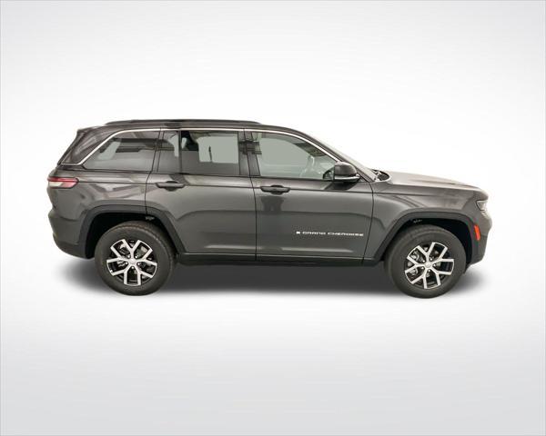 new 2025 Jeep Grand Cherokee car, priced at $43,340