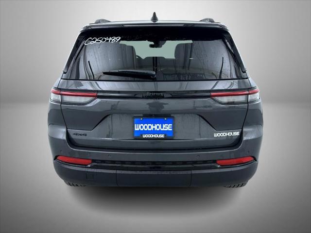 new 2025 Jeep Grand Cherokee car, priced at $40,903