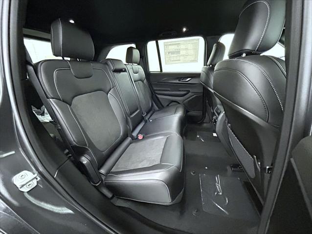 new 2025 Jeep Grand Cherokee car, priced at $40,903