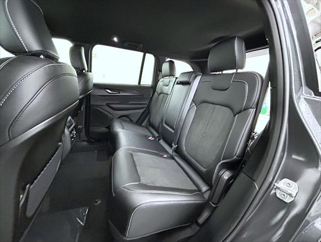 new 2025 Jeep Grand Cherokee car, priced at $40,903