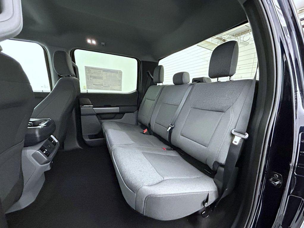 new 2025 Ford F-150 Lightning car