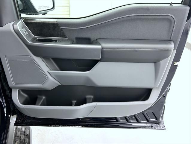 new 2025 Ford F-150 Lightning car