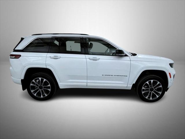 used 2023 Jeep Grand Cherokee car, priced at $39,428