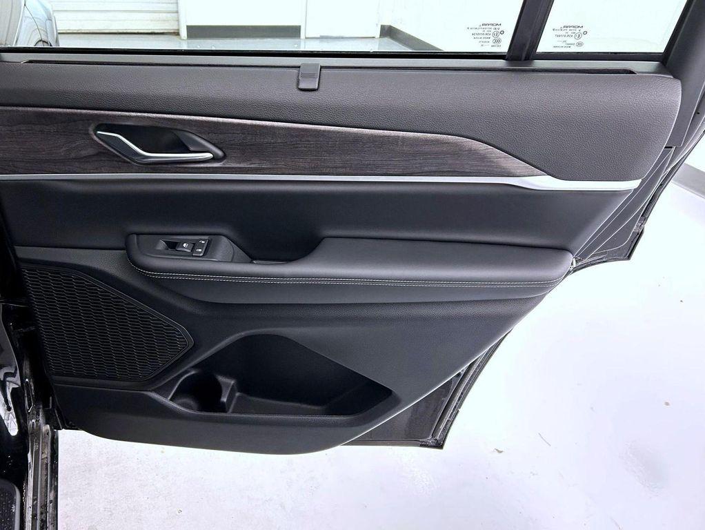 new 2025 Jeep Grand Cherokee L car, priced at $52,311