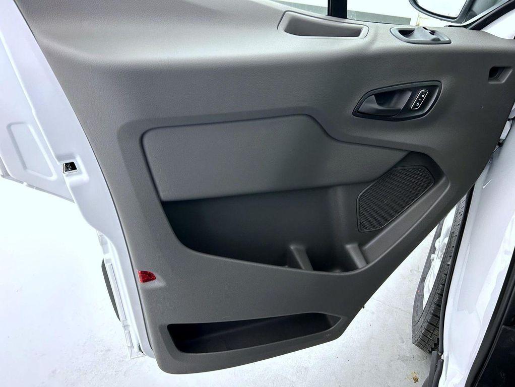 new 2025 Ford Transit-350 car